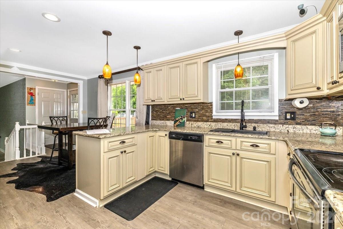691 Rich Hilton Road — Thomasville