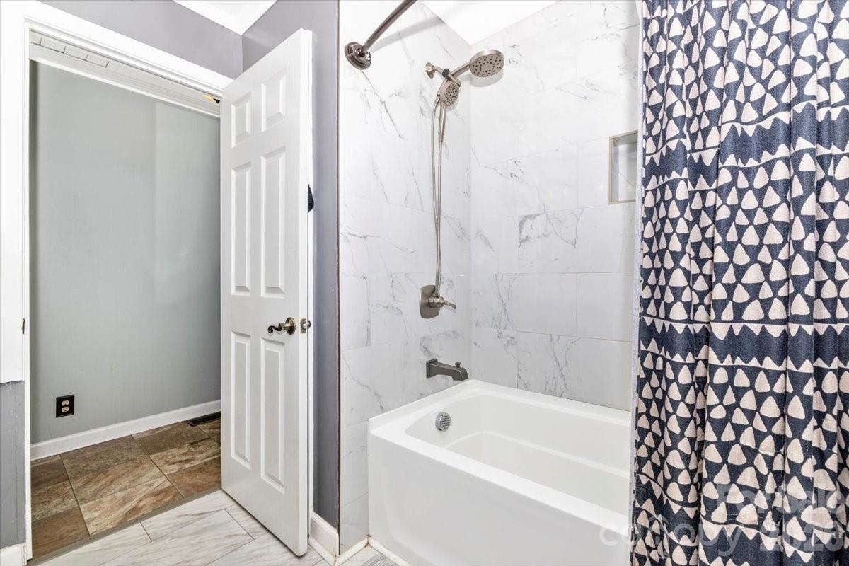 691 Rich Hilton Road — Thomasville