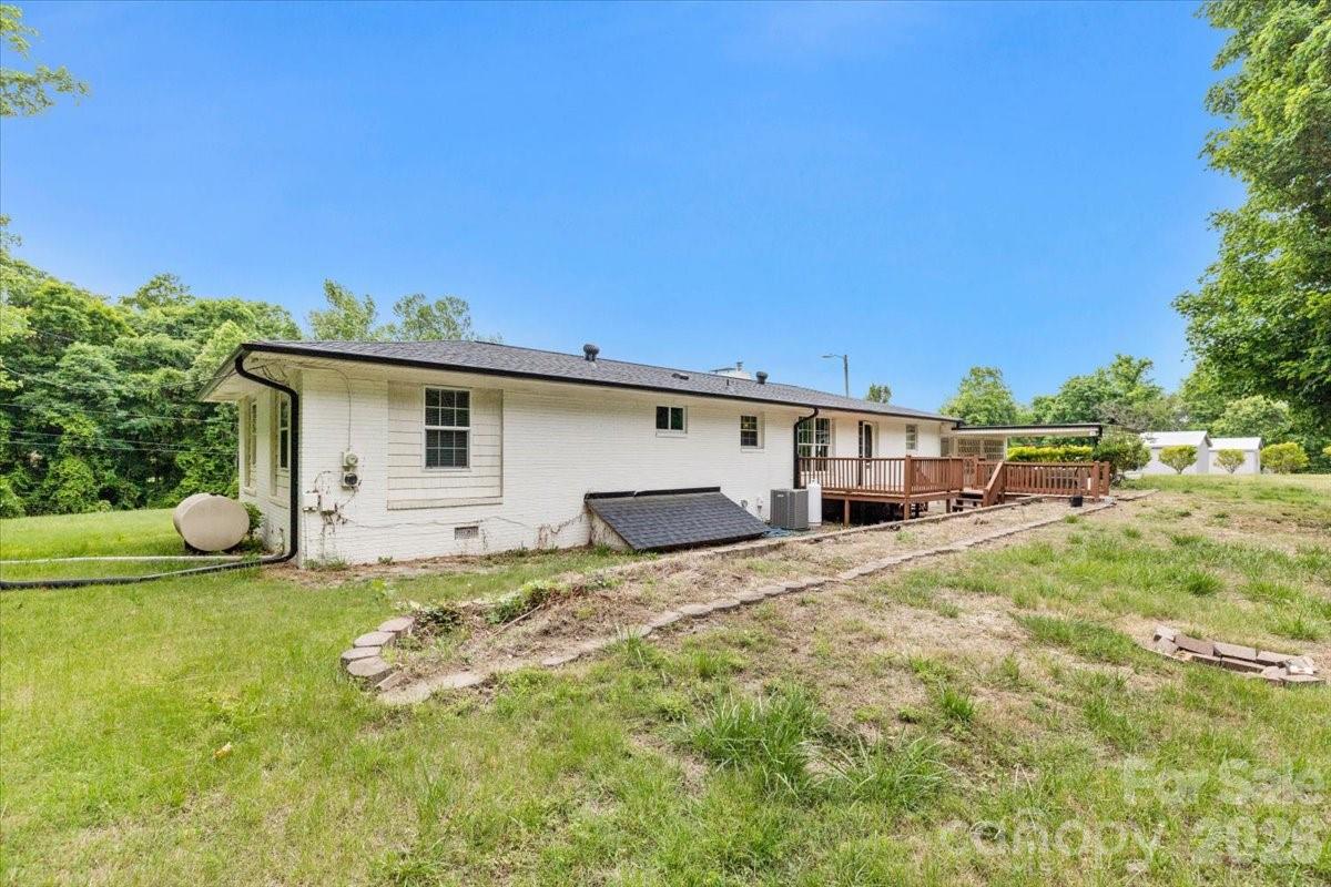 691 Rich Hilton Road — Thomasville