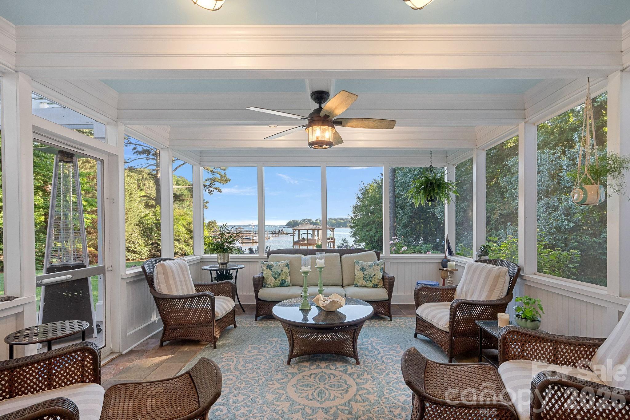 107 Beachview Drive — Mooresville