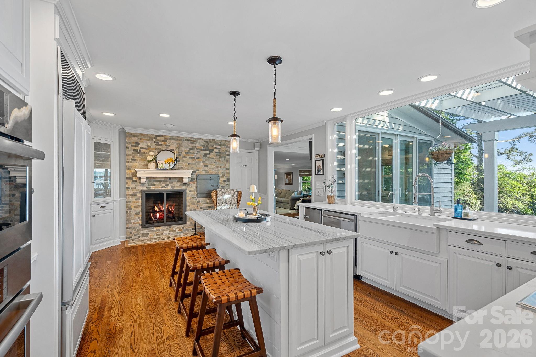 107 Beachview Drive — Mooresville
