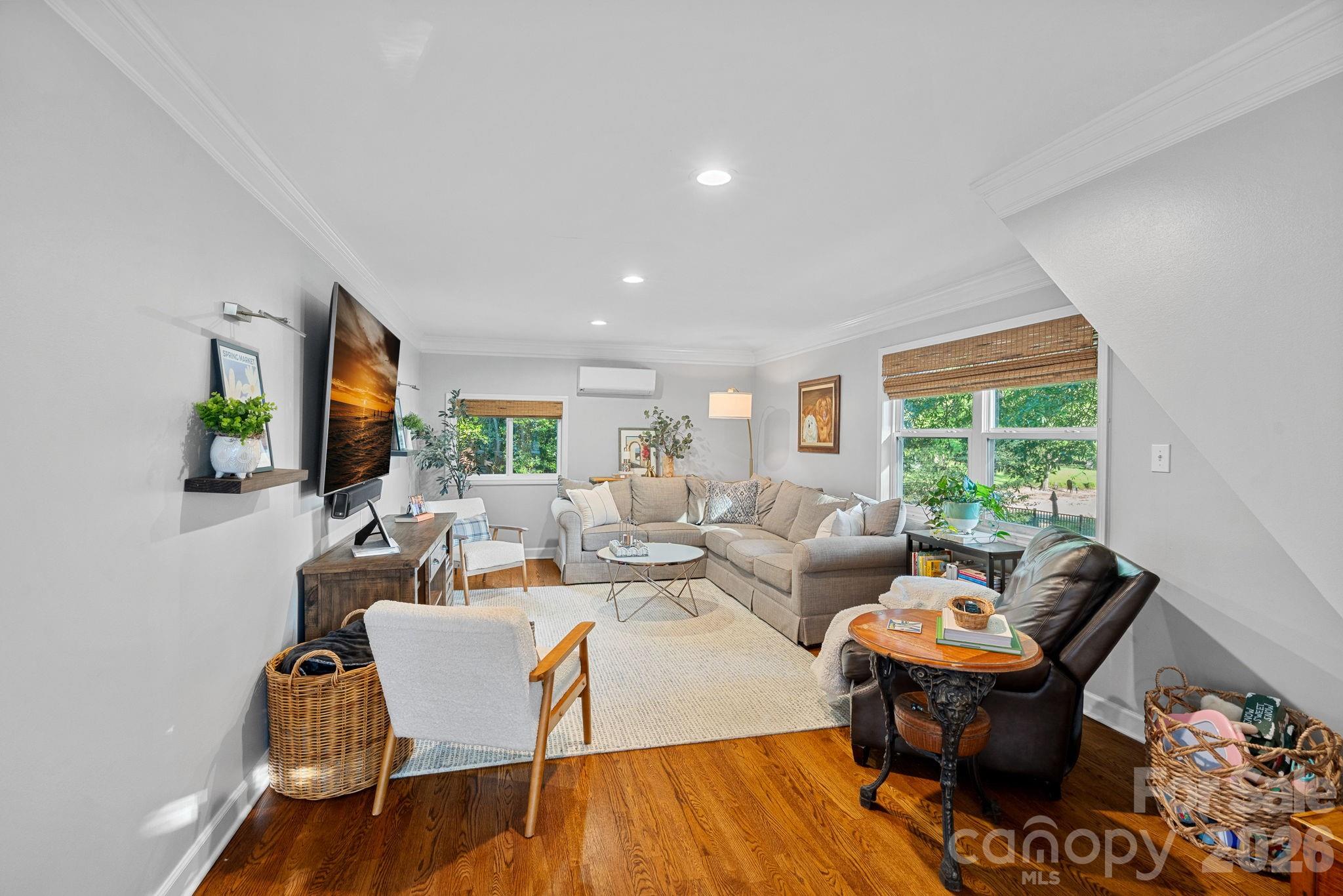 107 Beachview Drive — Mooresville
