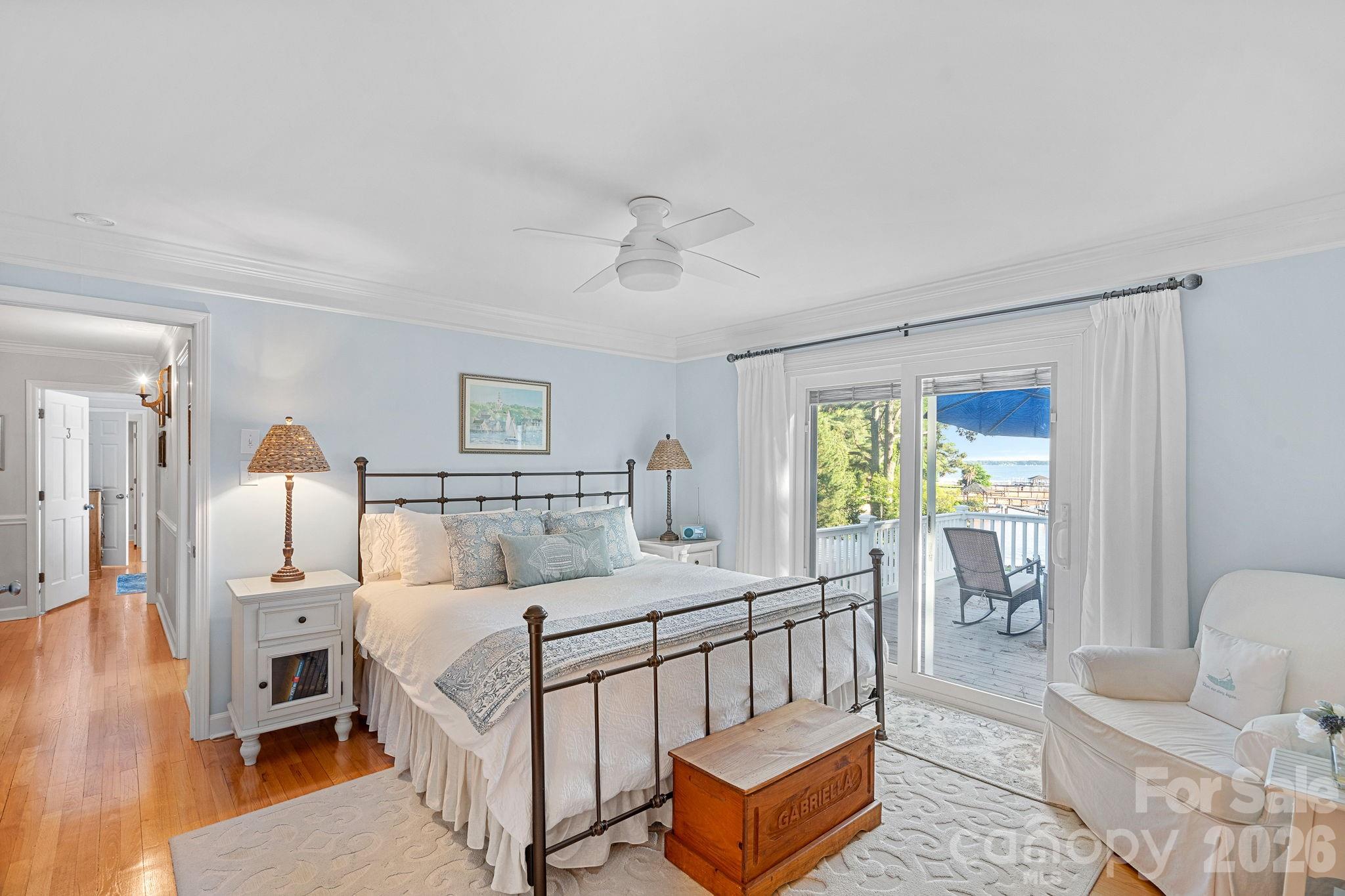 107 Beachview Drive — Mooresville