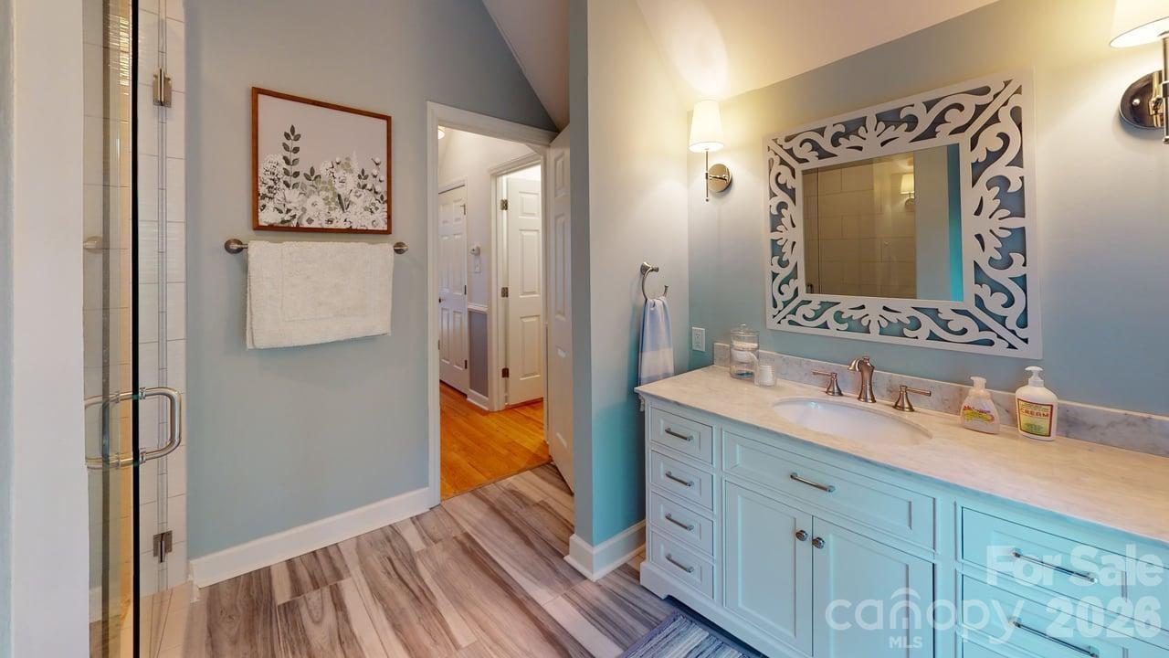 107 Beachview Drive — Mooresville