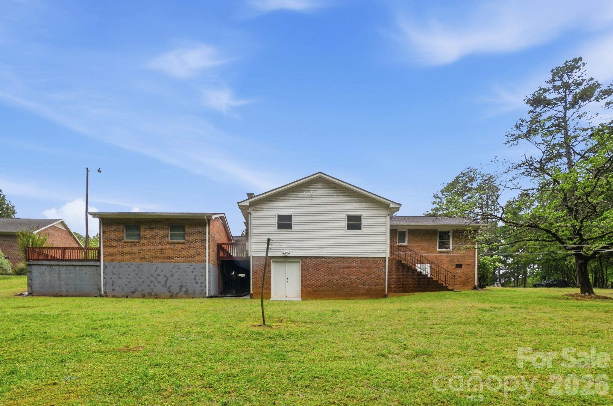 6704 Alanbrook Road — Charlotte
