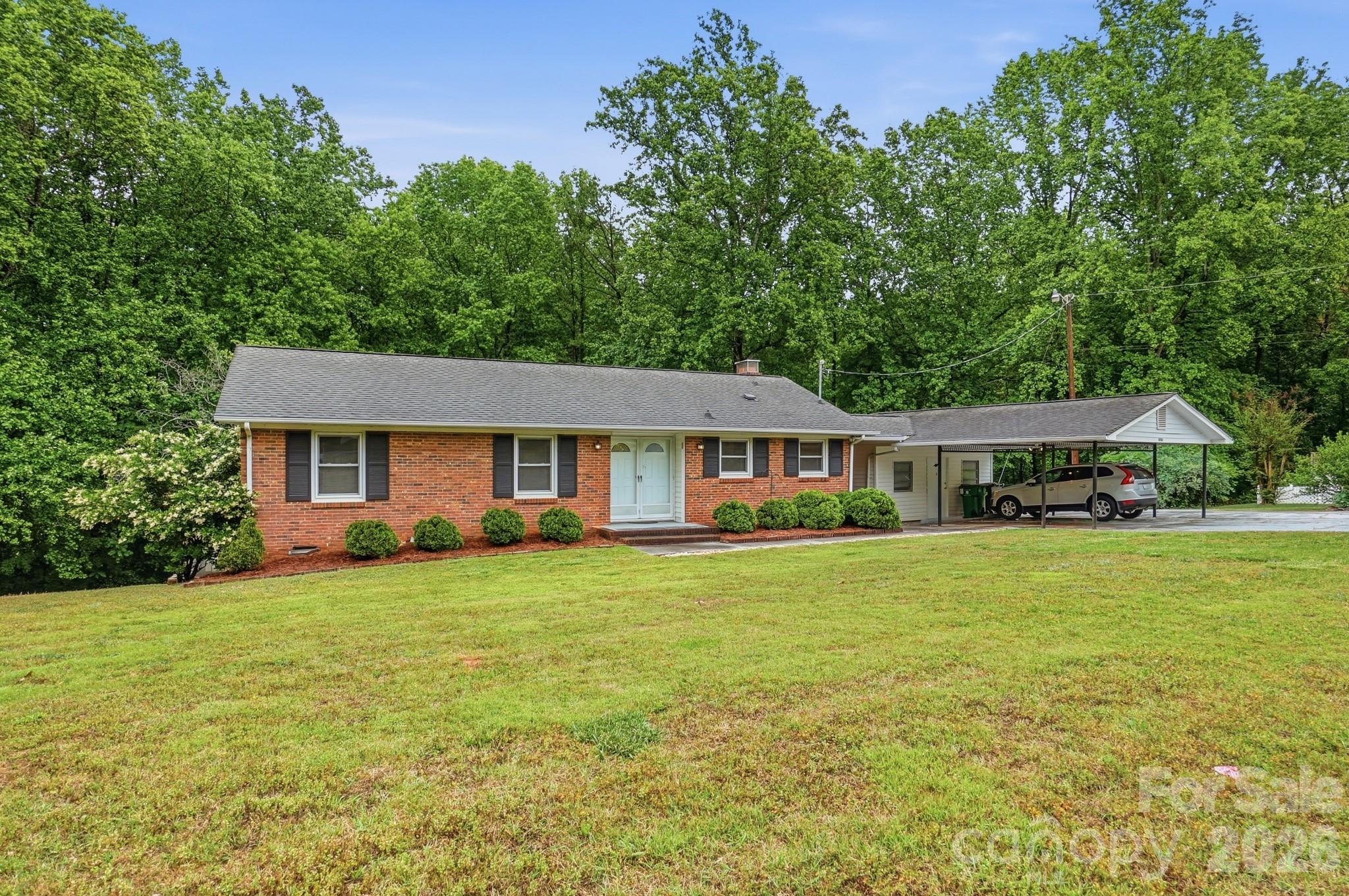 6704 Alanbrook Road — Charlotte