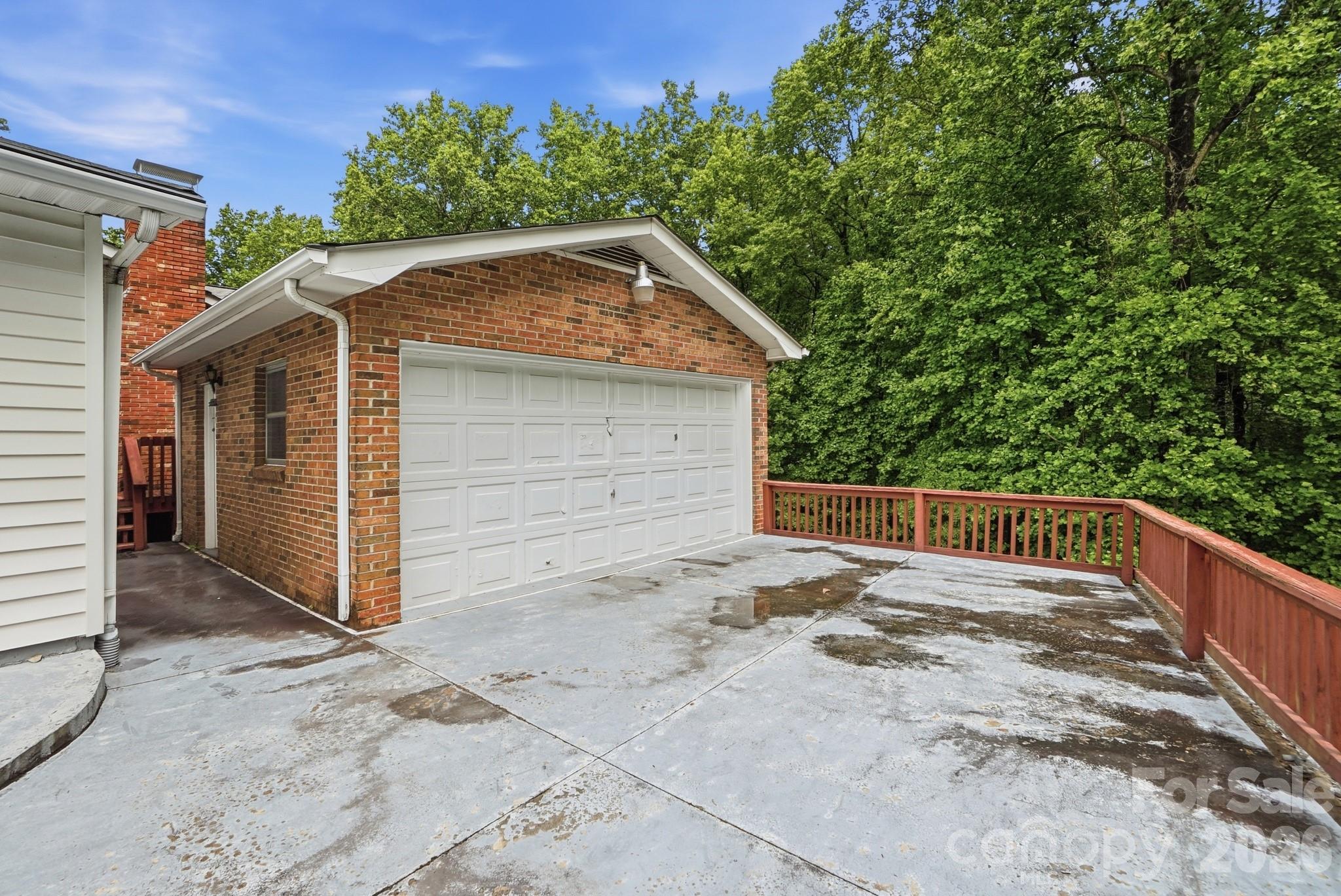 6704 Alanbrook Road — Charlotte