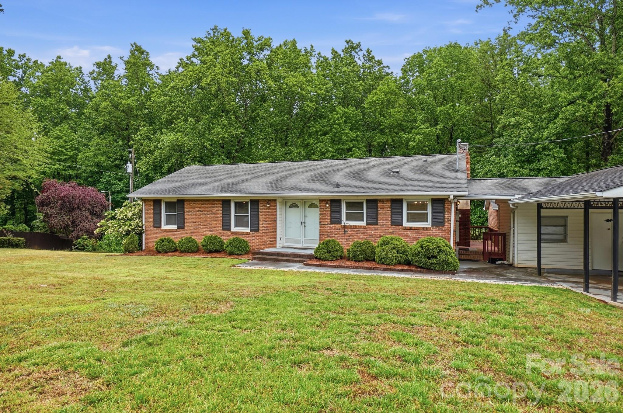 6704 Alanbrook Road — Charlotte
