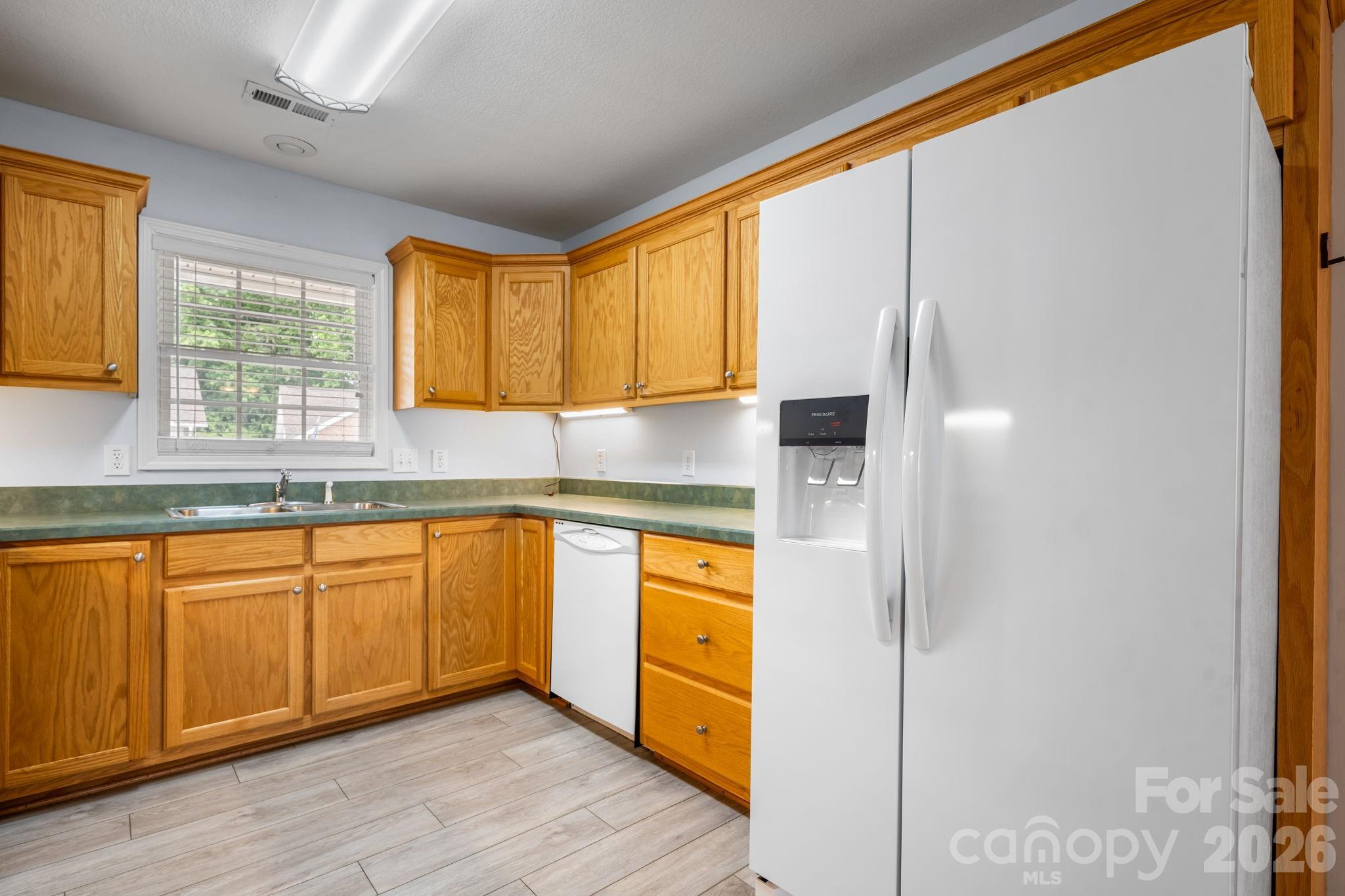1268 Wexford Village Circle NE — Lenoir