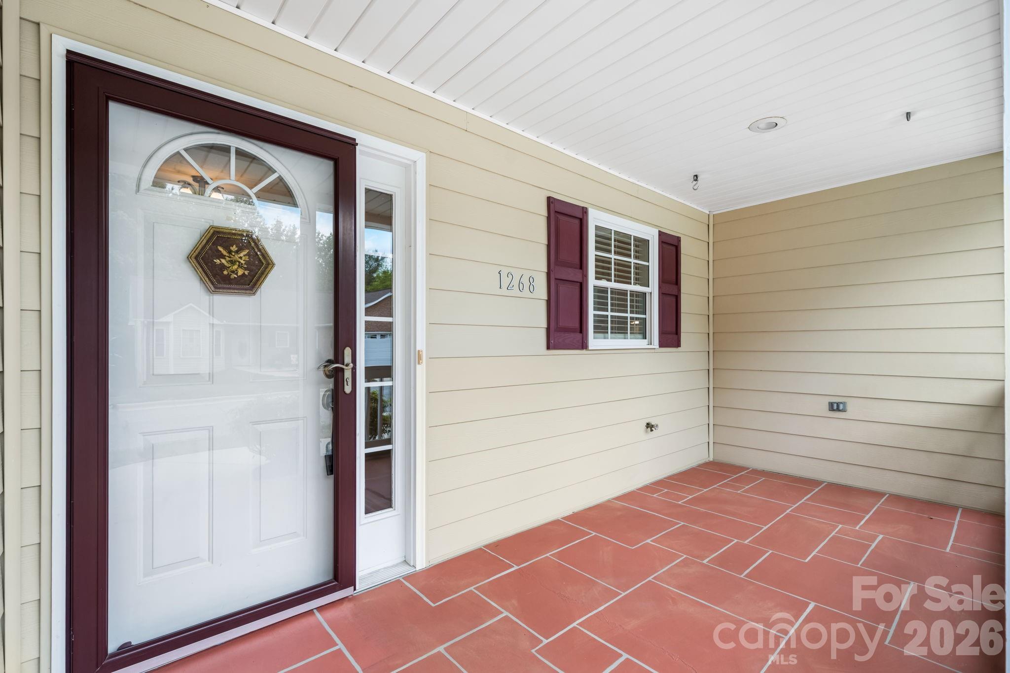 1268 Wexford Village Circle NE — Lenoir