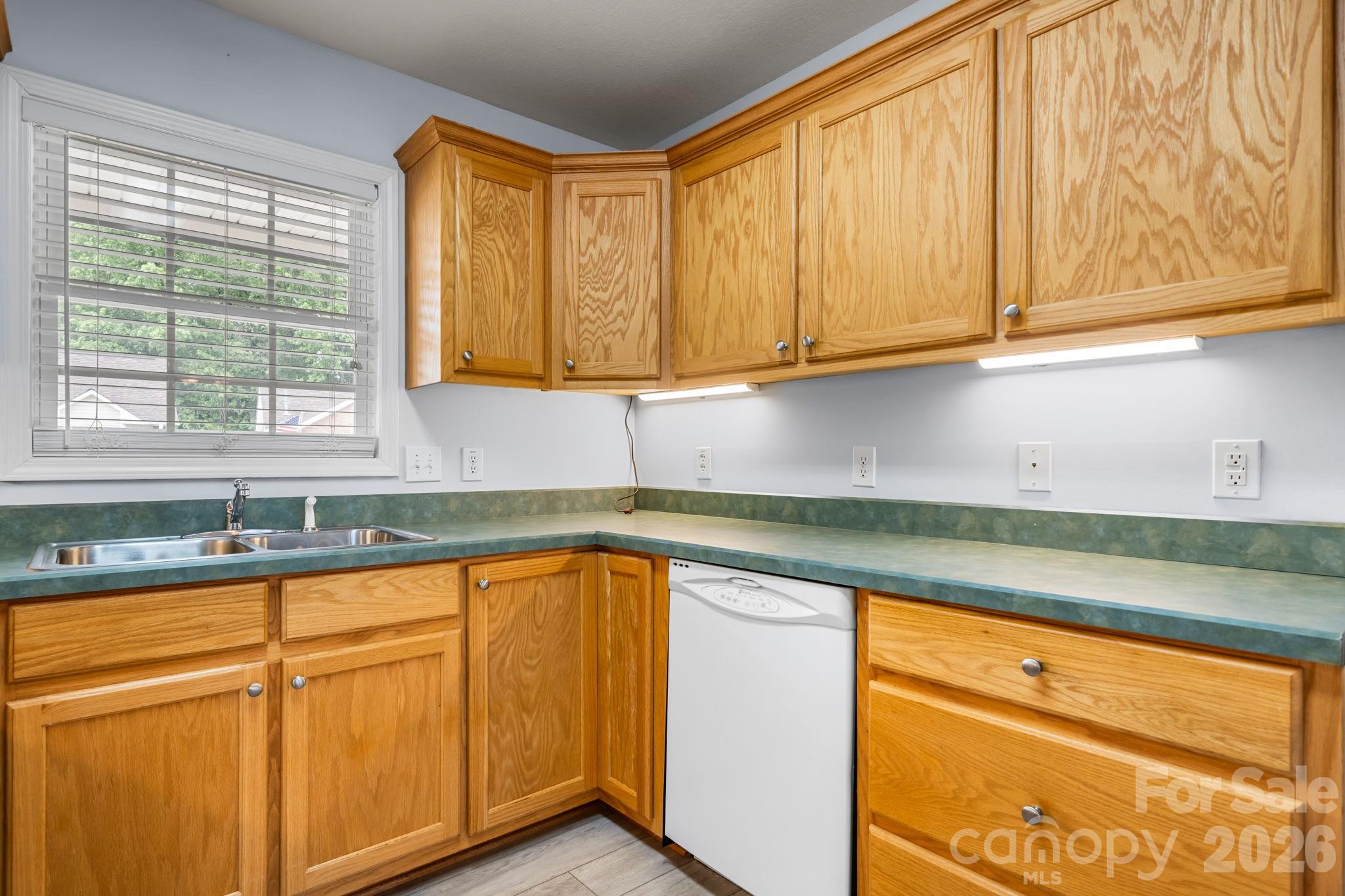 1268 Wexford Village Circle NE — Lenoir