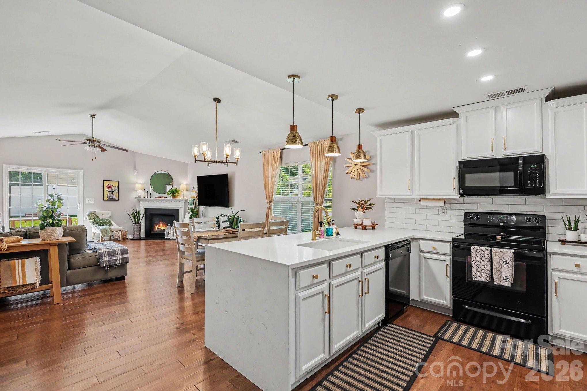 4727 Mcclure Road — Charlotte