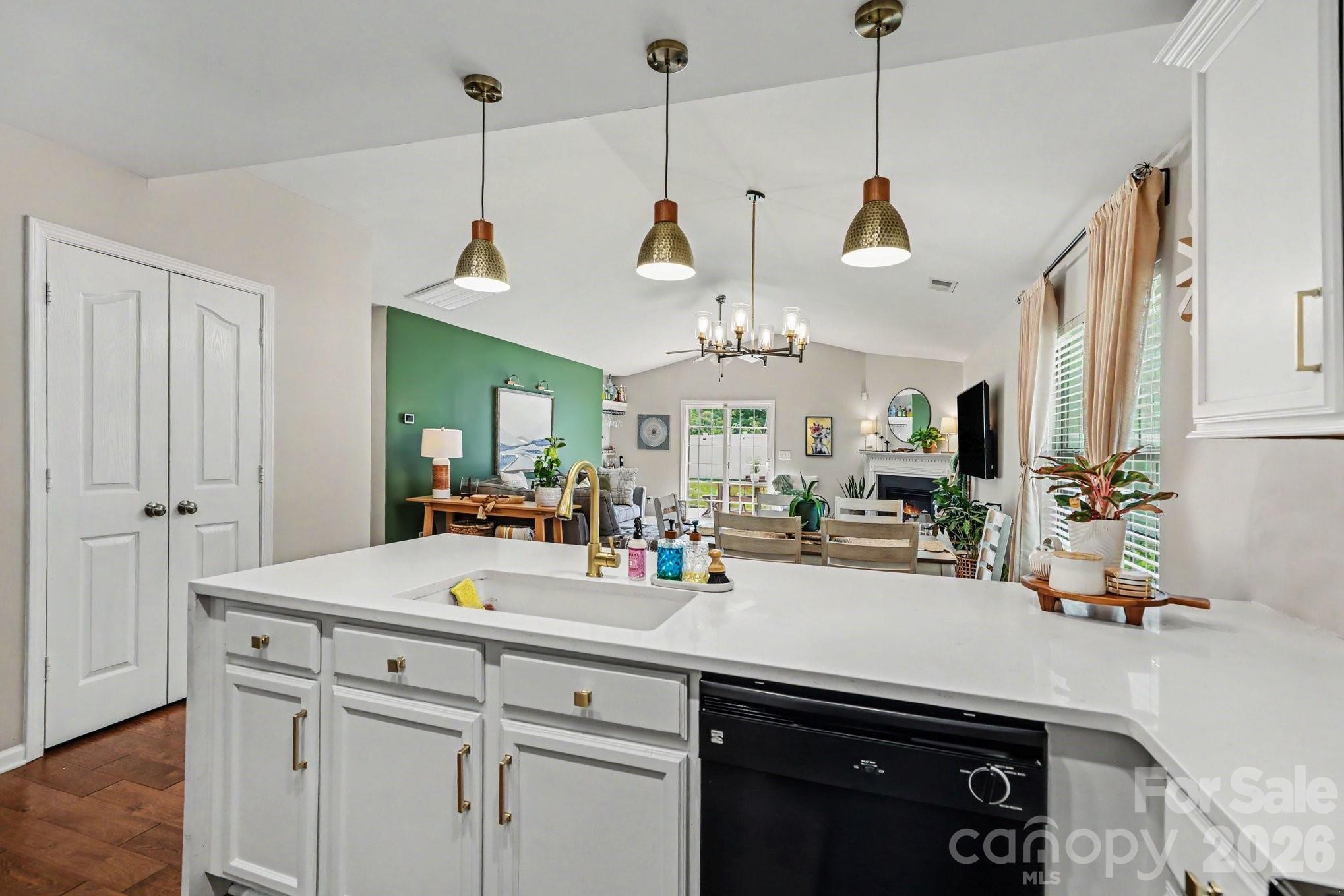 4727 Mcclure Road — Charlotte