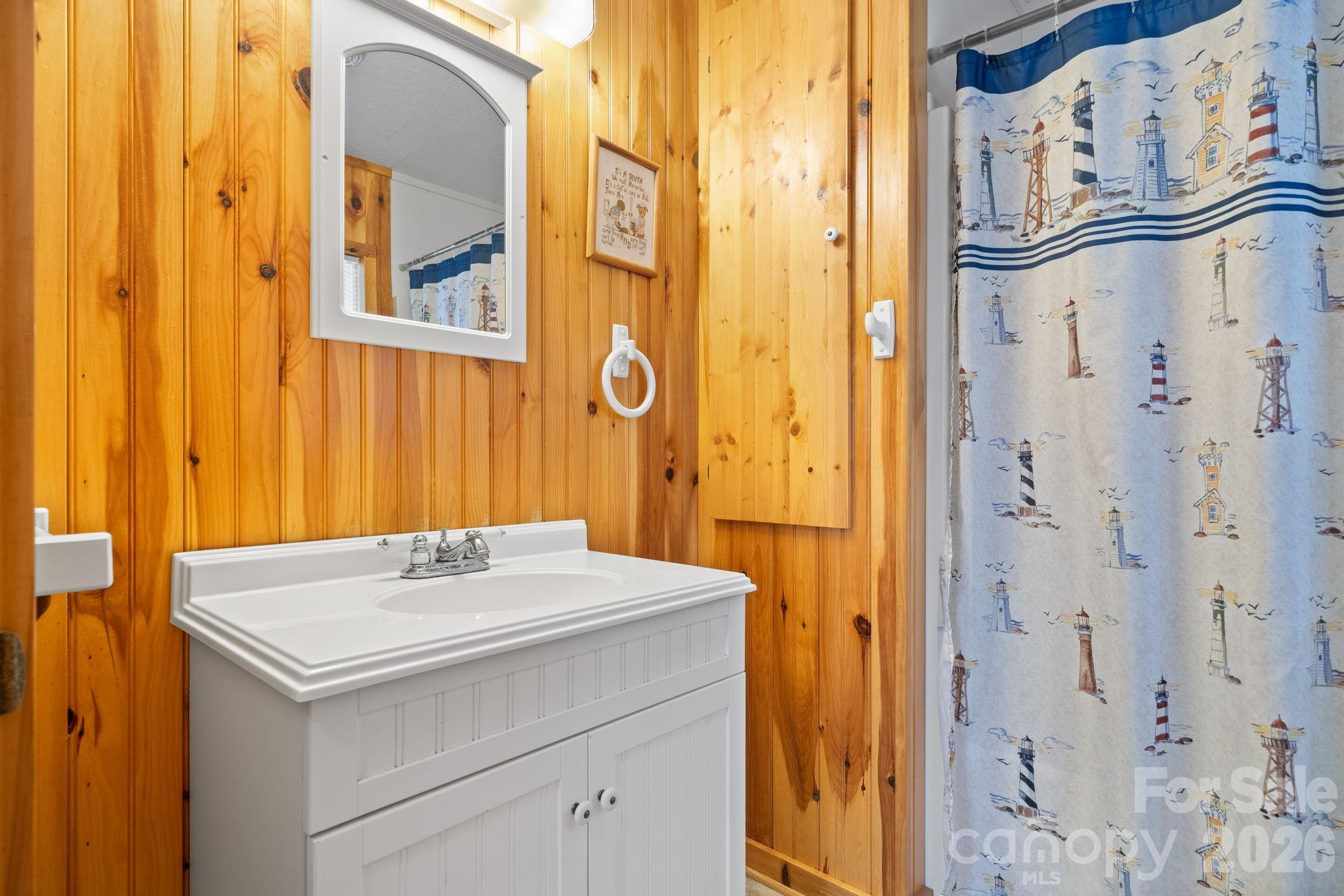 3494 Vannoy Ridge Road — Moravian Falls