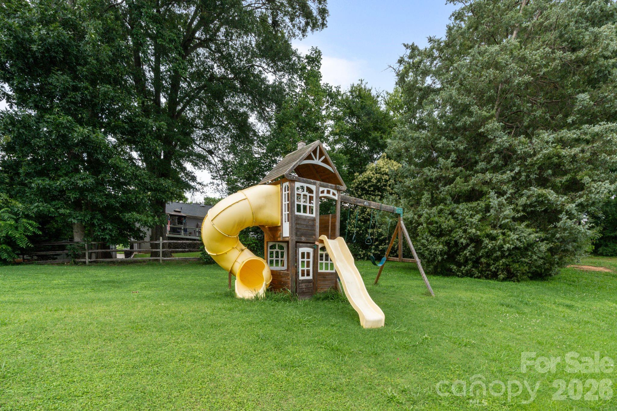 406 Courtland Court — Kannapolis