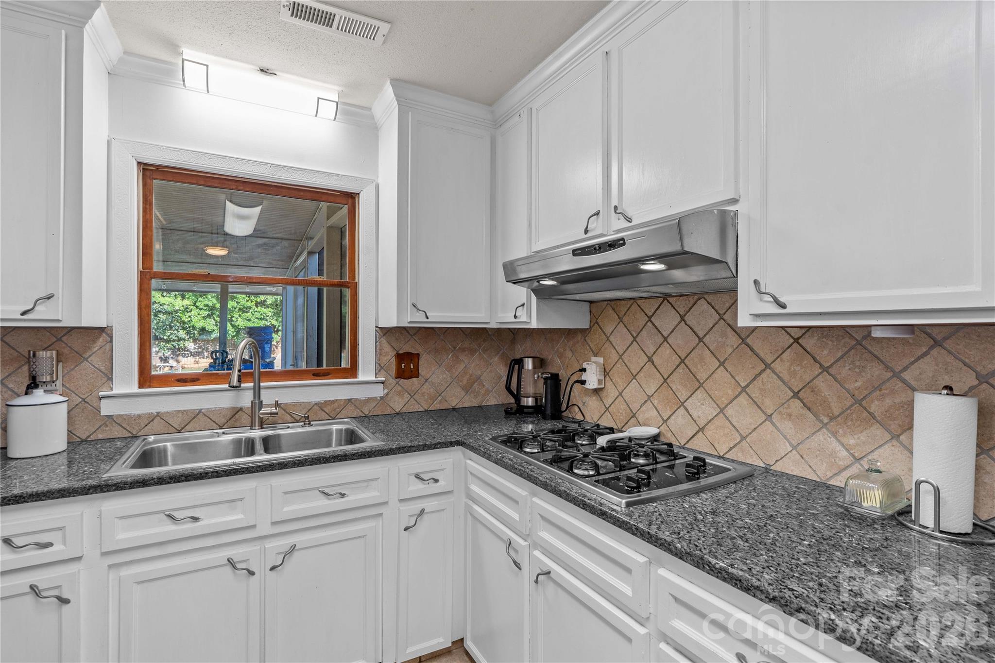 868 Fieldstone Road — Mooresville
