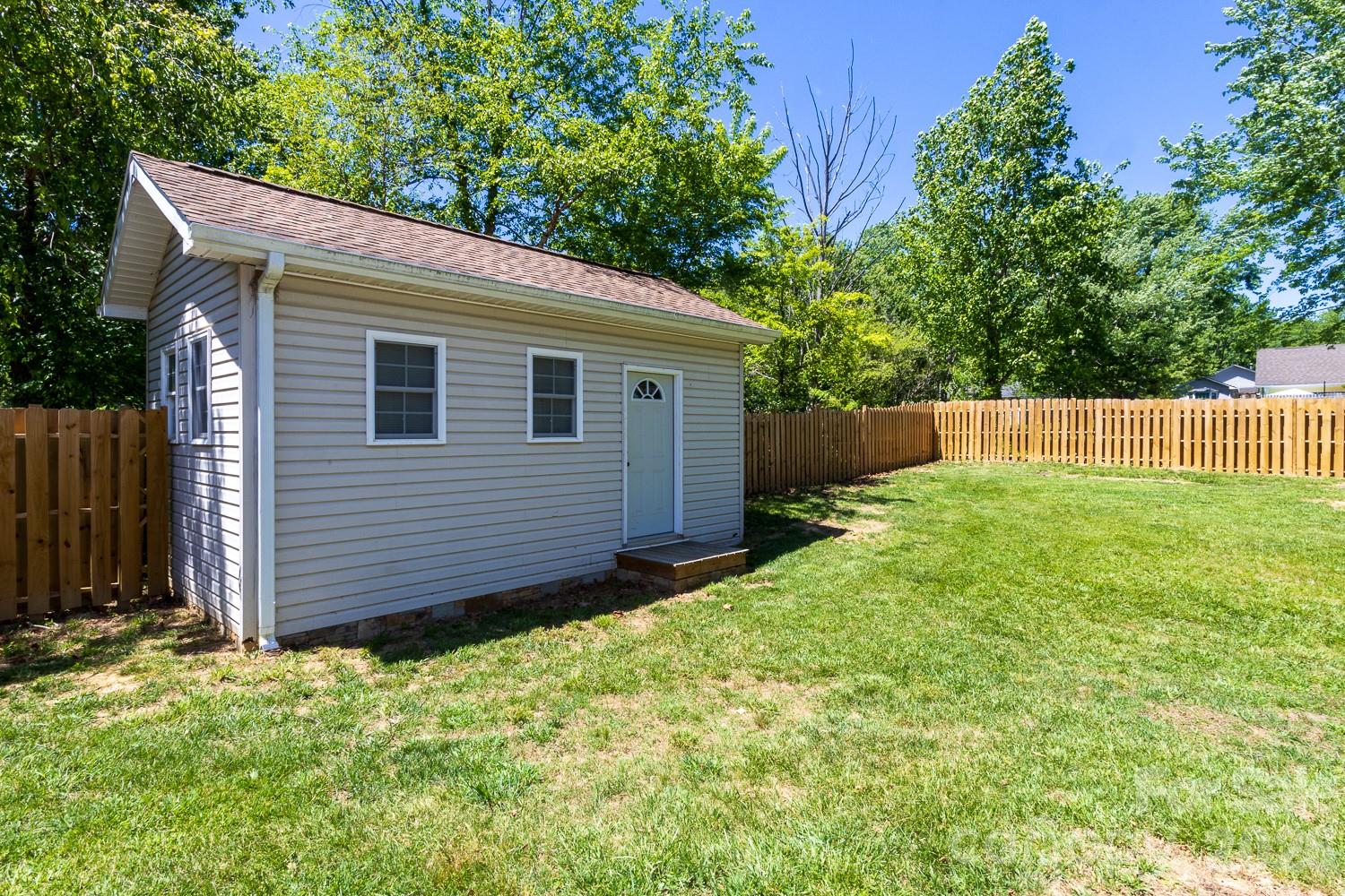 55 Eden Glen Road — Black Mountain