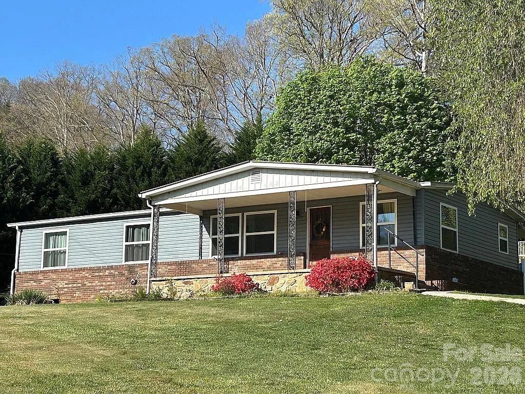 188 Wiggins Road — Candler