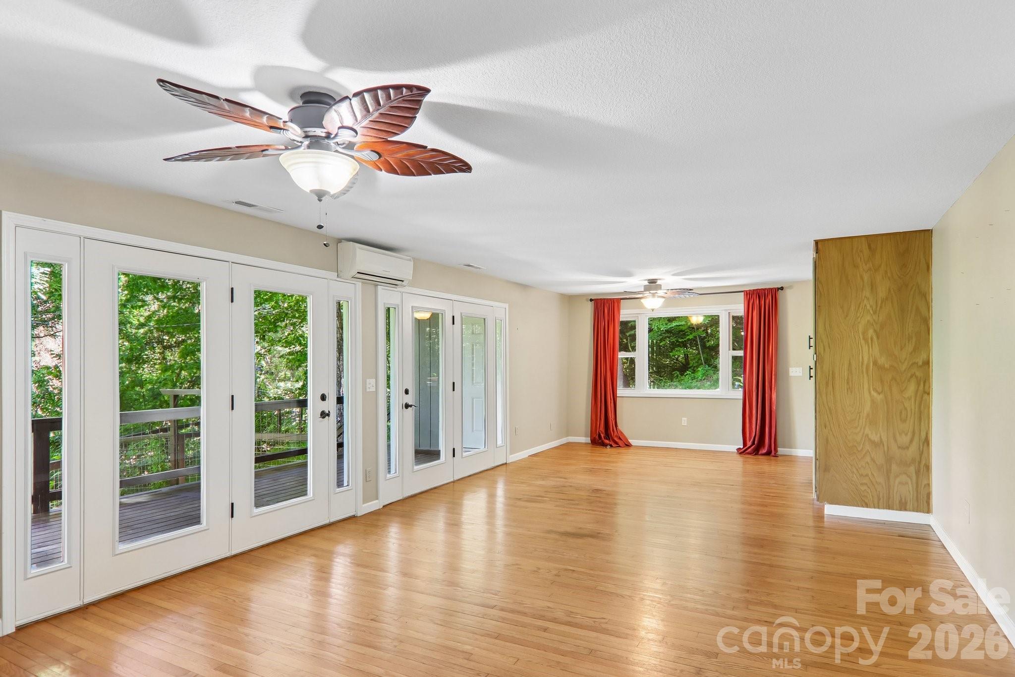 224 Highlands Loop — Maggie Valley