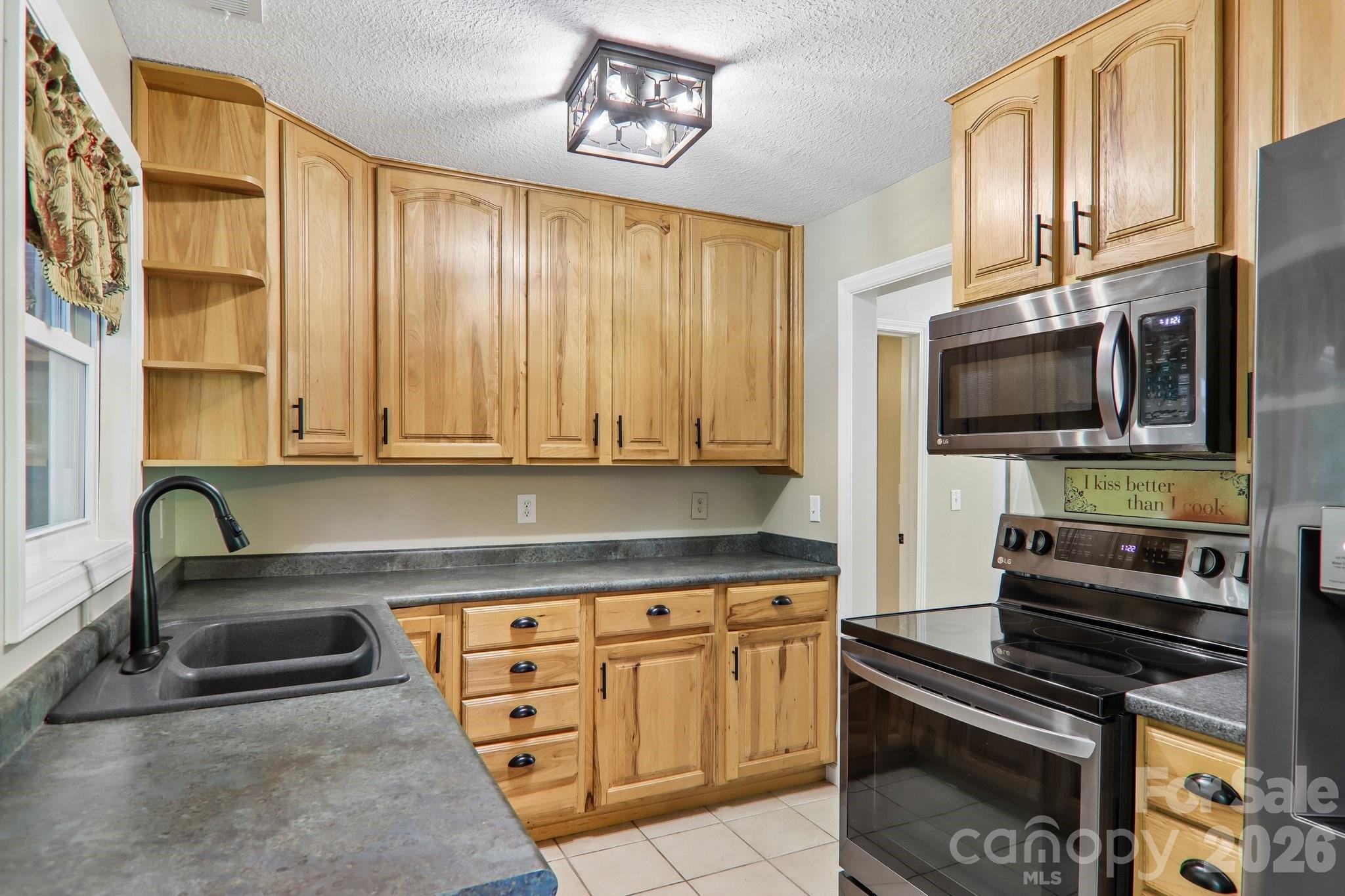 224 Highlands Loop — Maggie Valley