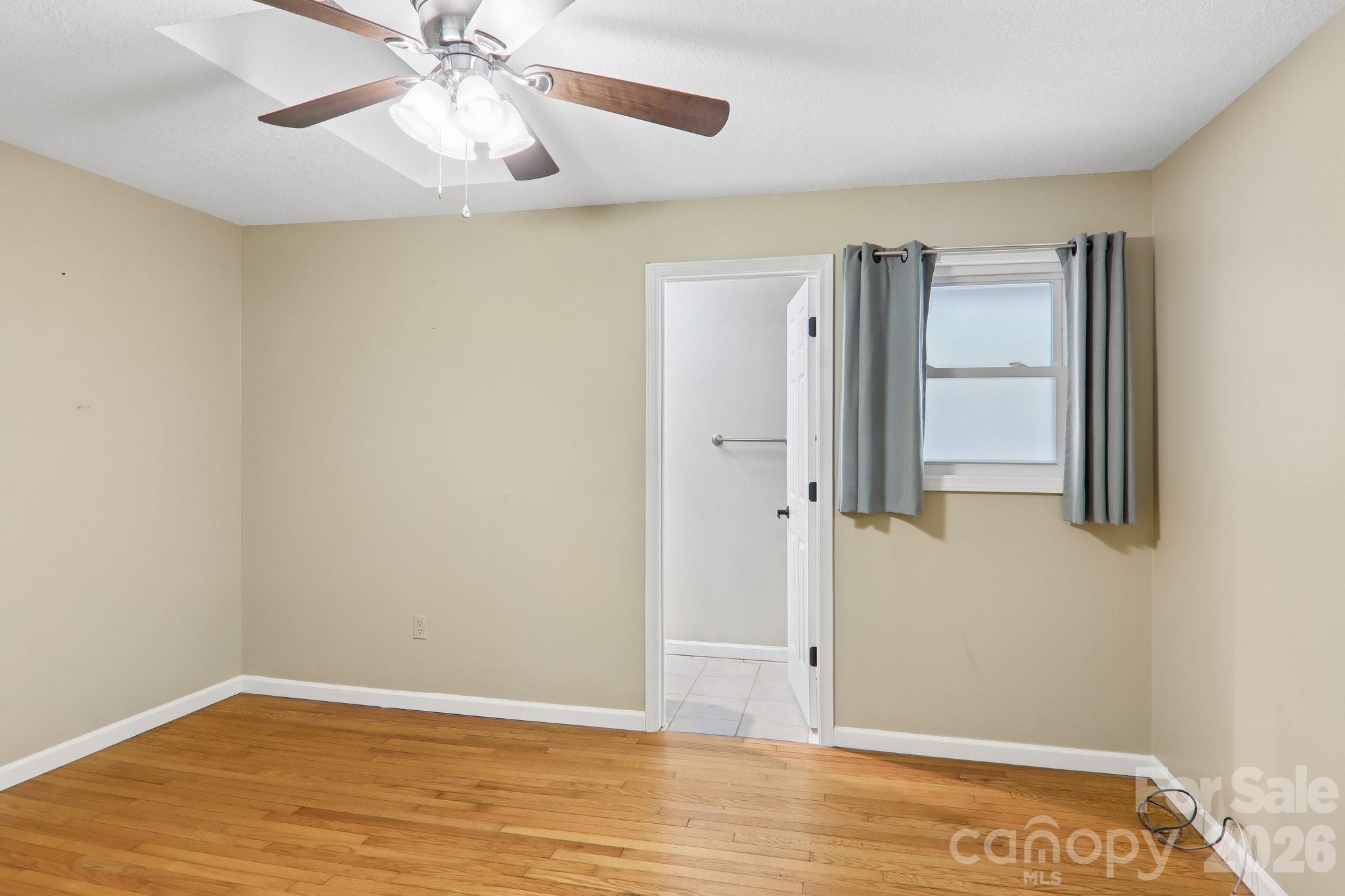 224 Highlands Loop — Maggie Valley