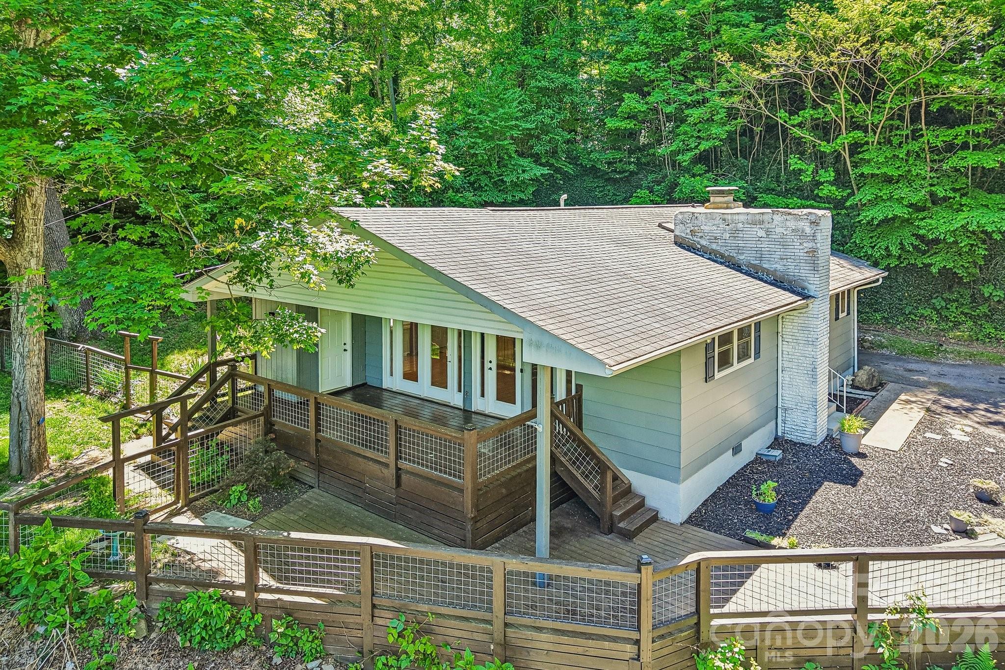 224 Highlands Loop — Maggie Valley