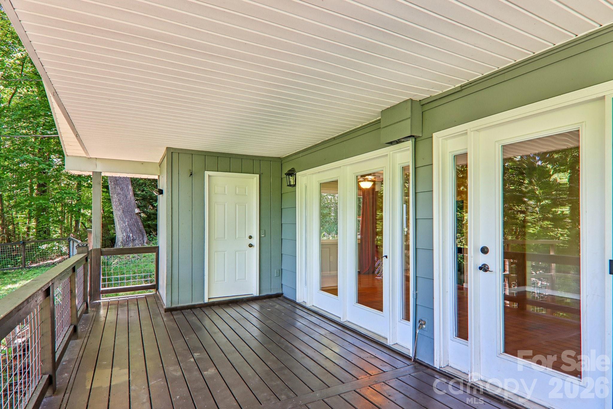 224 Highlands Loop — Maggie Valley