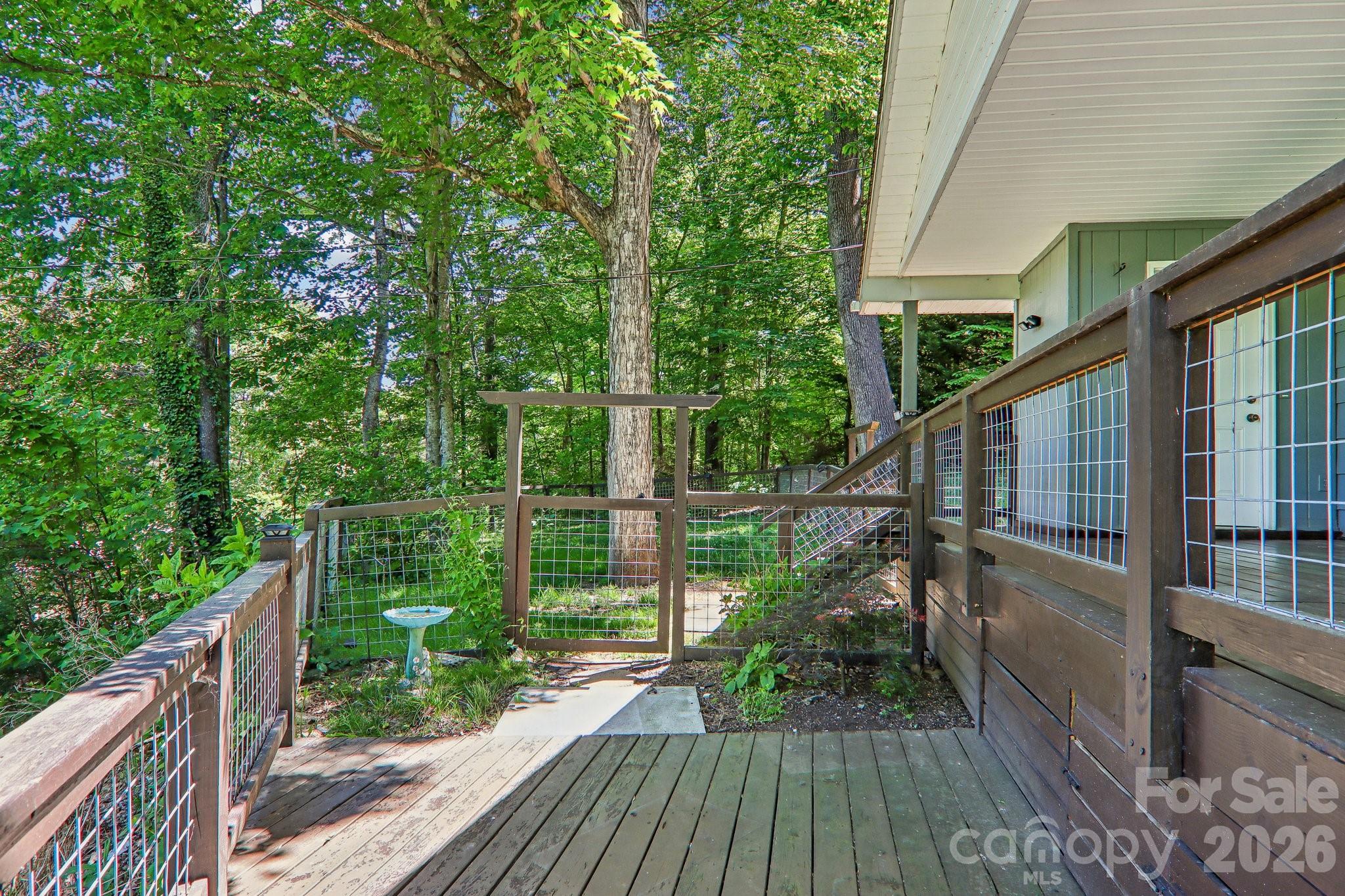 224 Highlands Loop — Maggie Valley