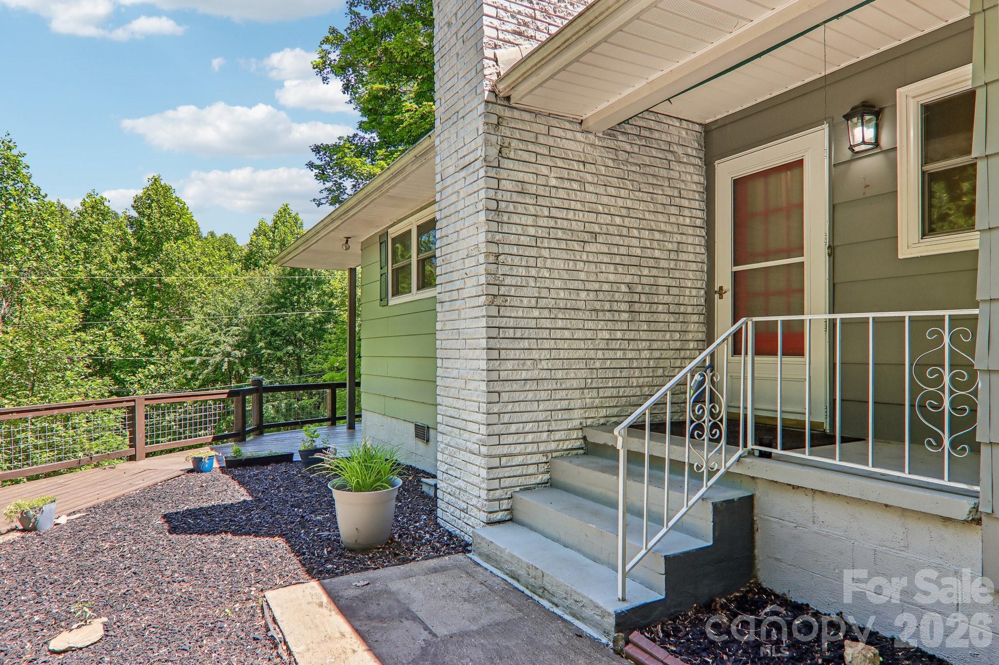 224 Highlands Loop — Maggie Valley