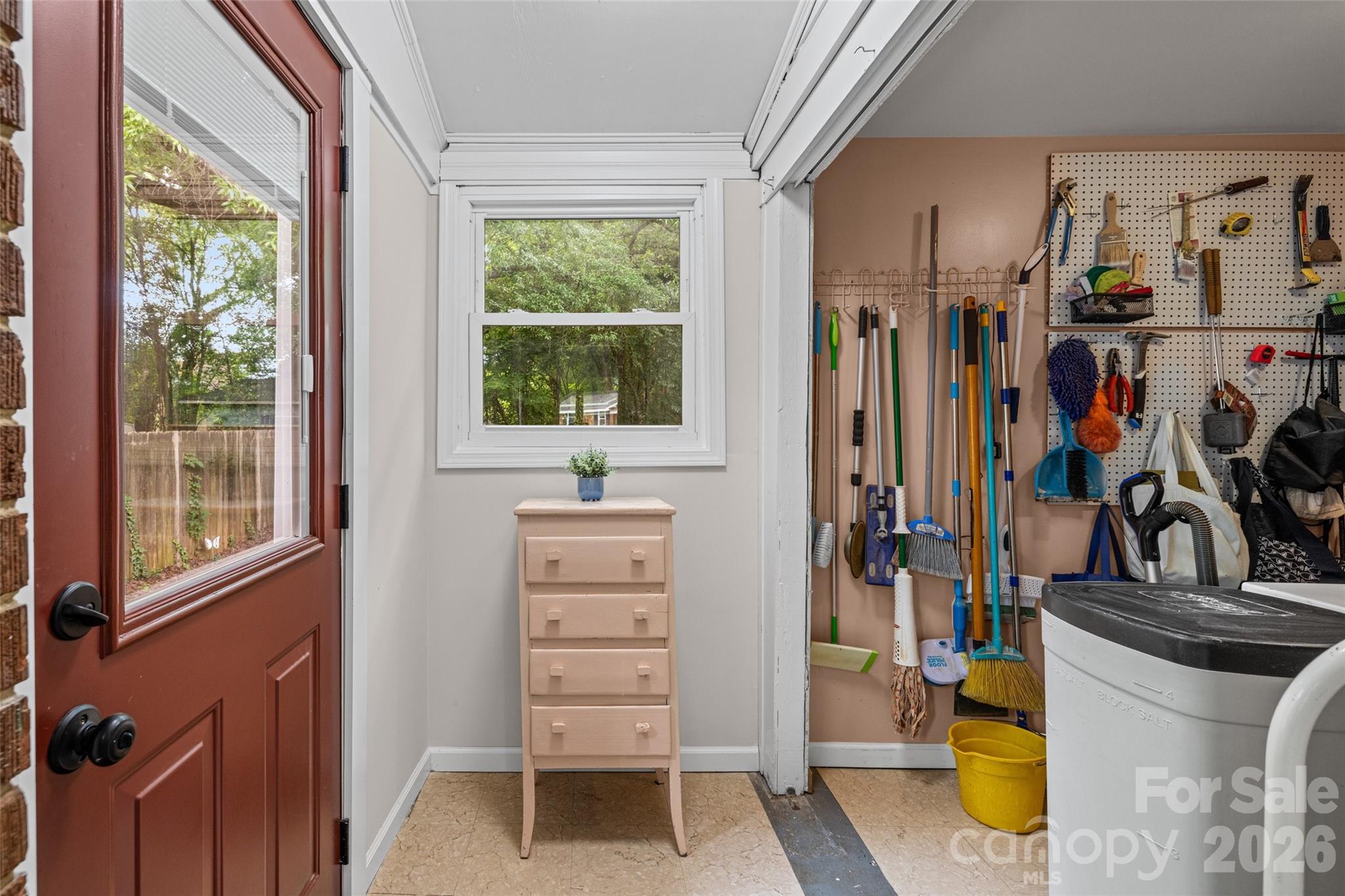 2242 Markham Court — Charlotte
