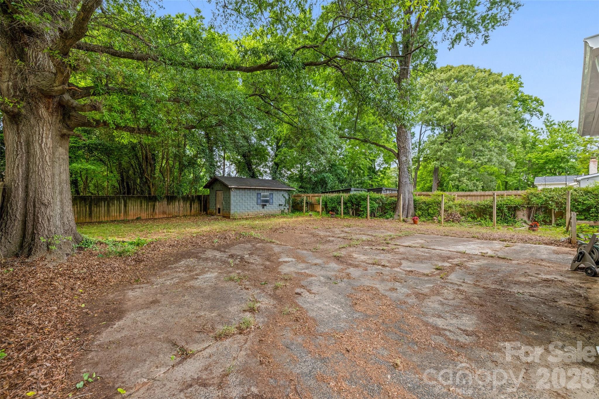 2242 Markham Court — Charlotte