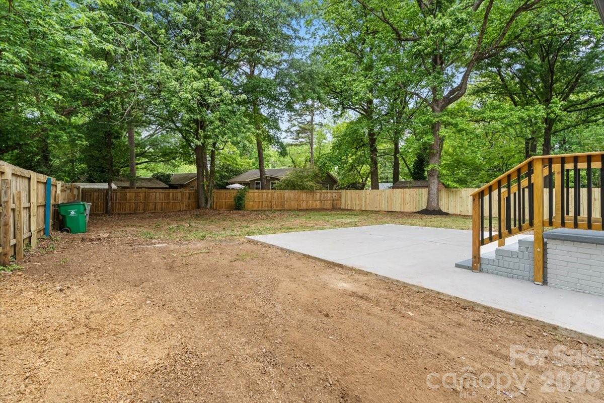 1519 Briarfield Drive — Charlotte