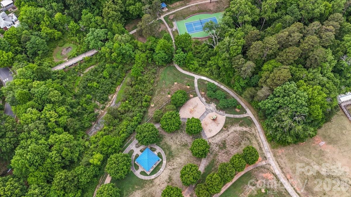 1519 Briarfield Drive — Charlotte