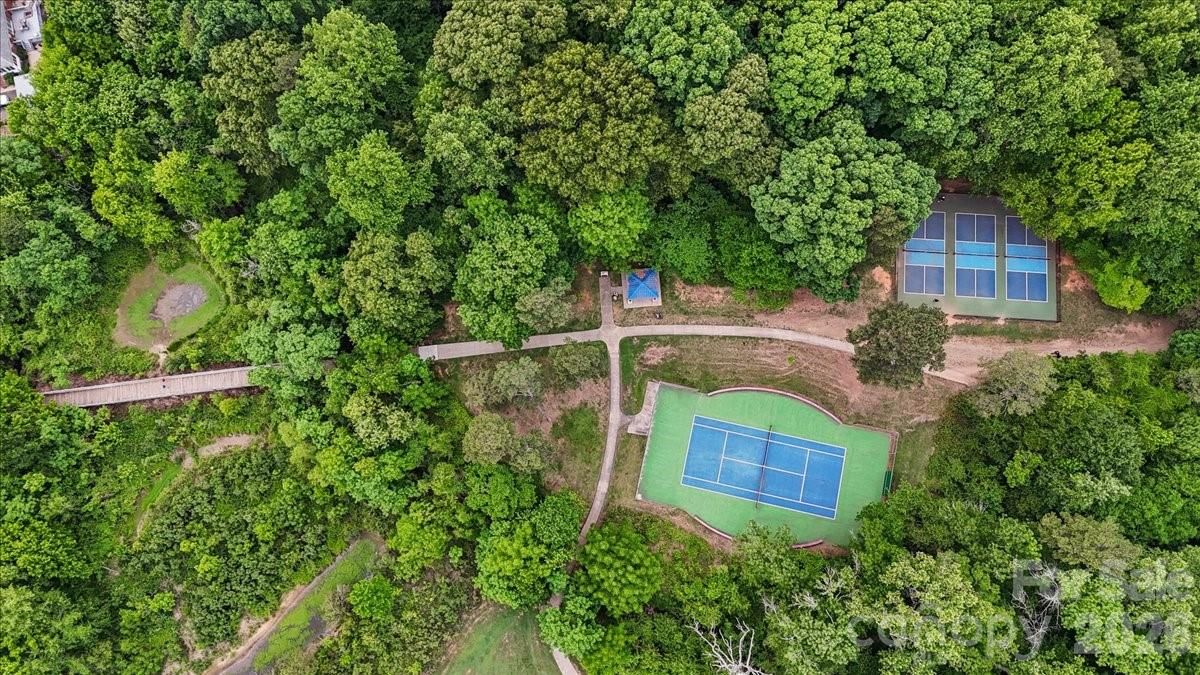 1519 Briarfield Drive — Charlotte