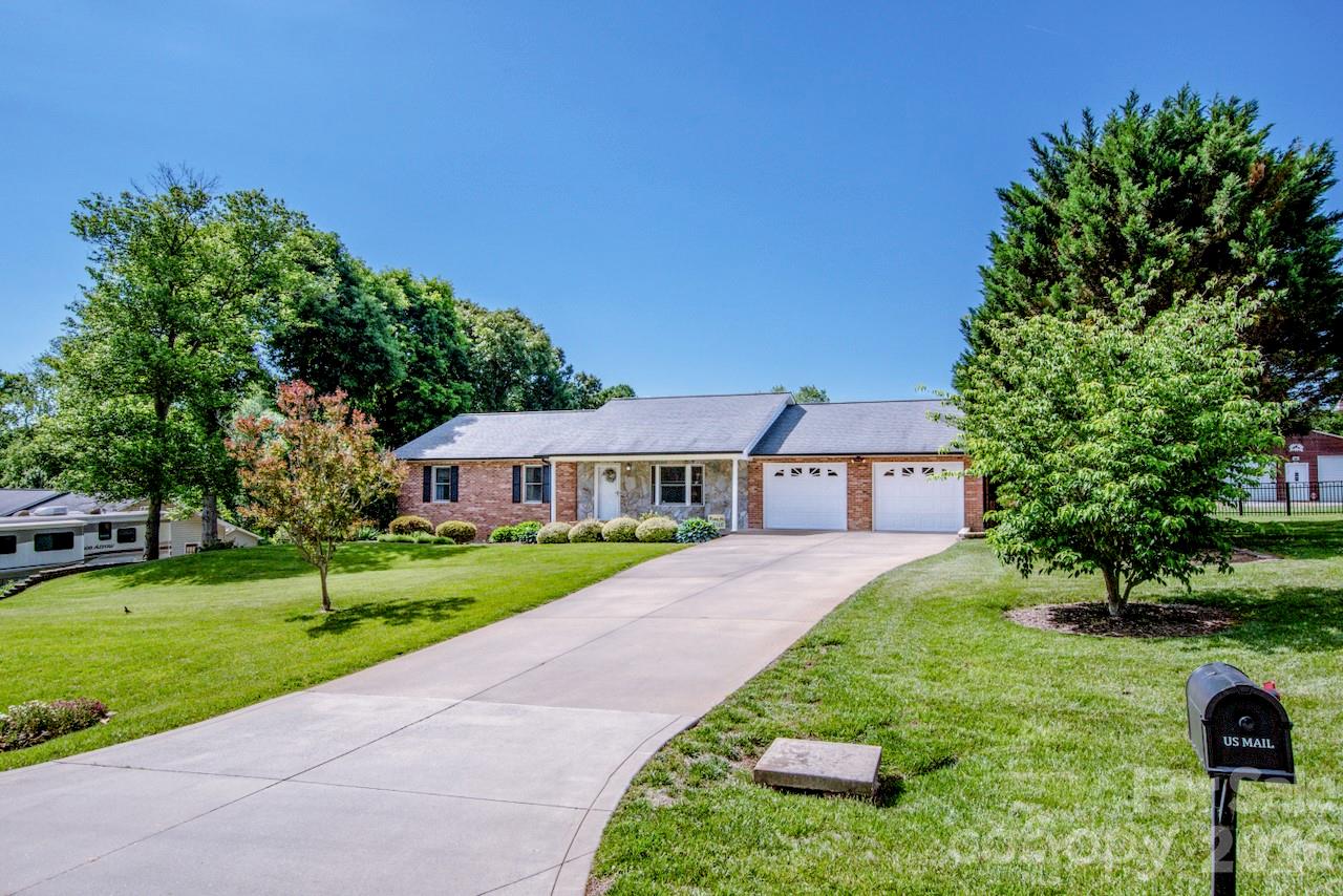 173 Doe Trail Lane — Statesville