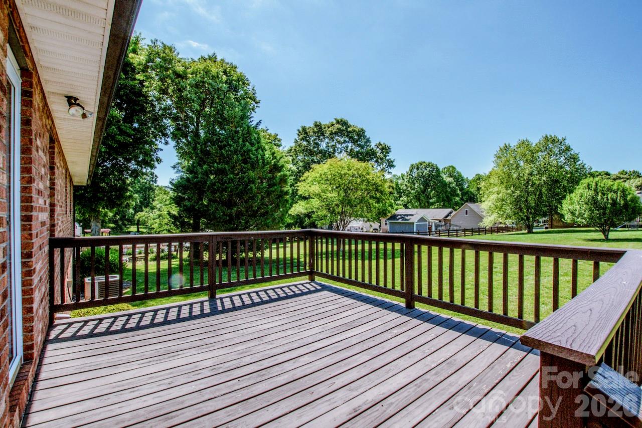 173 Doe Trail Lane — Statesville