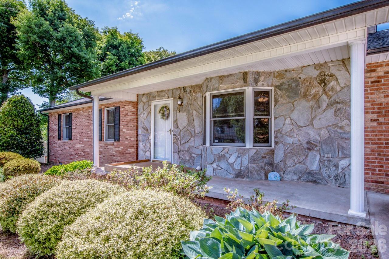173 Doe Trail Lane — Statesville