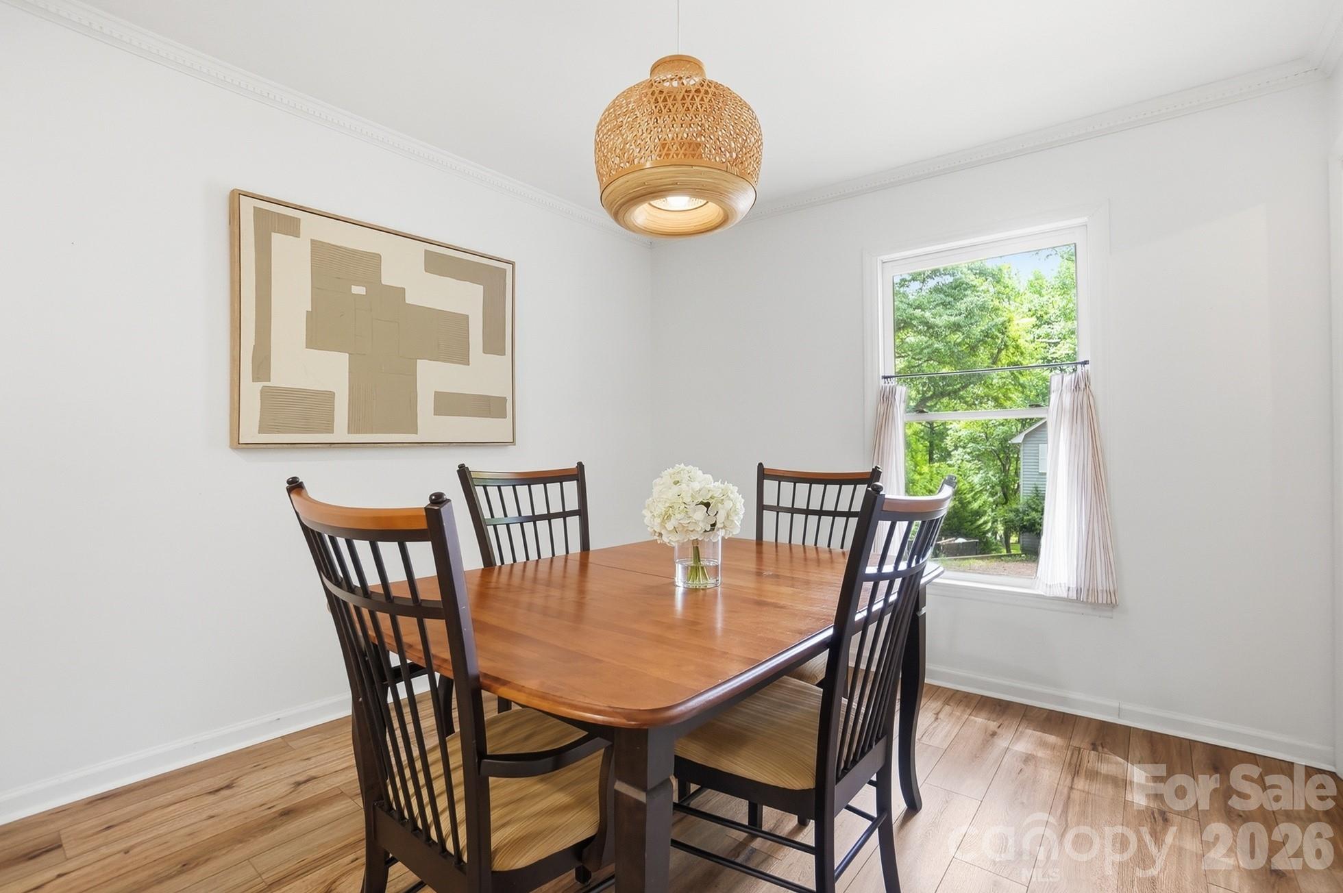 5060 Suwarrow Circle — Tega Cay