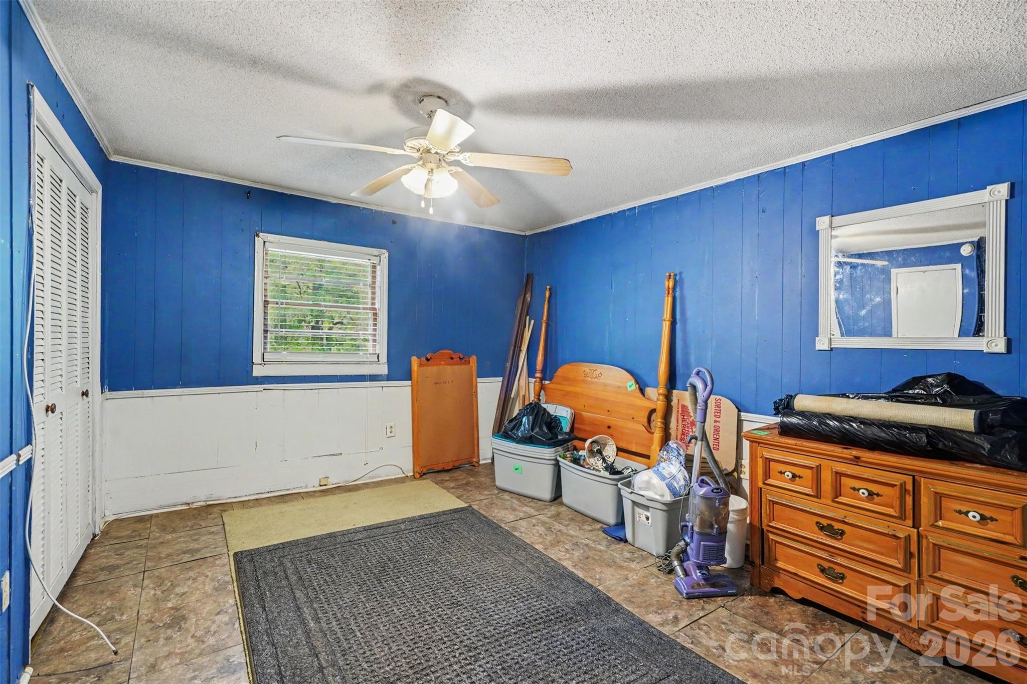 301 Hampton Road — Lancaster