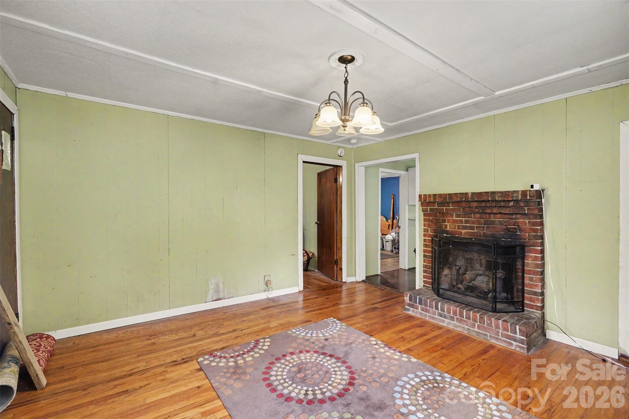 301 Hampton Road — Lancaster