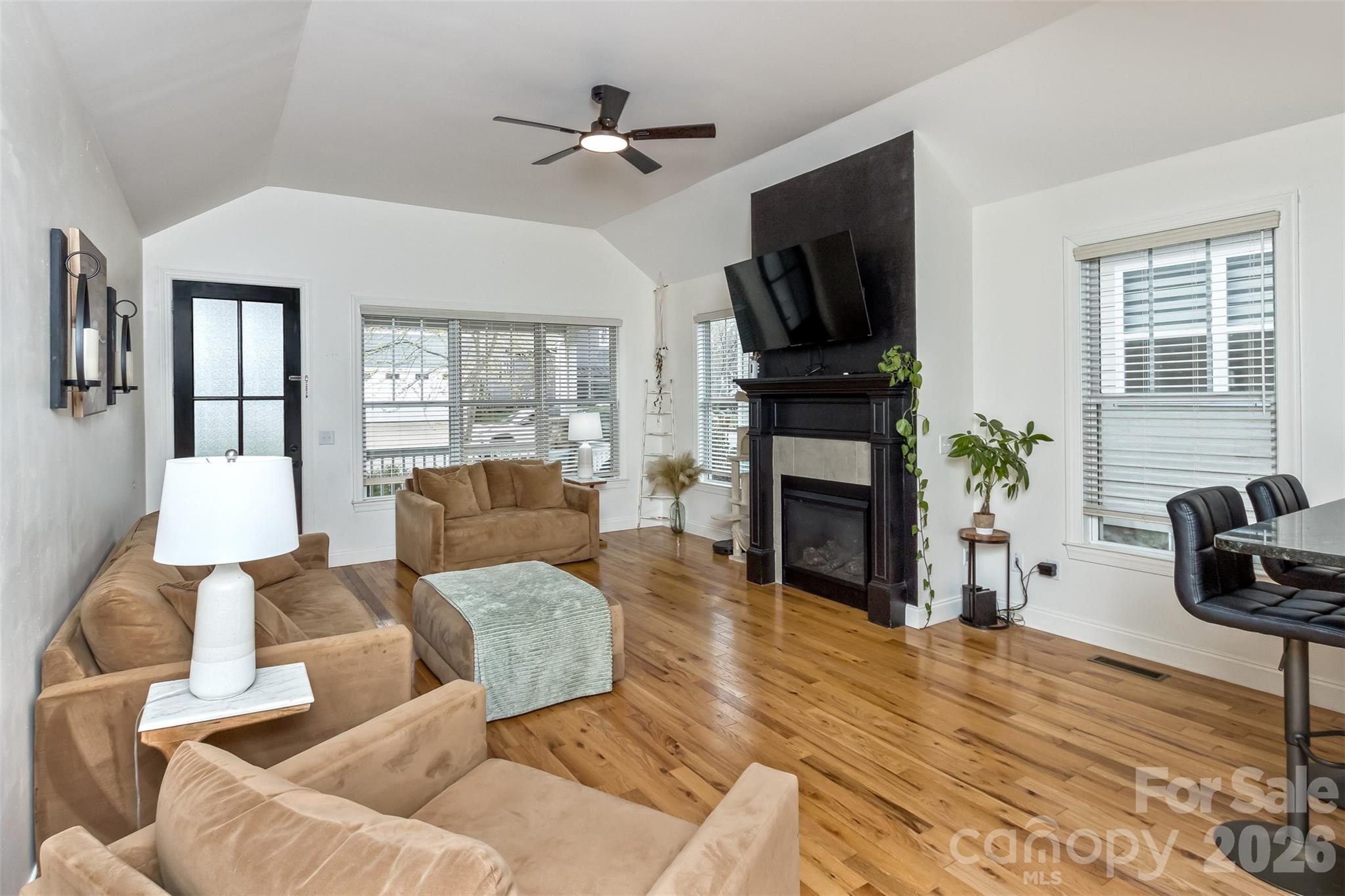 84 Rose Creek Road — Leicester