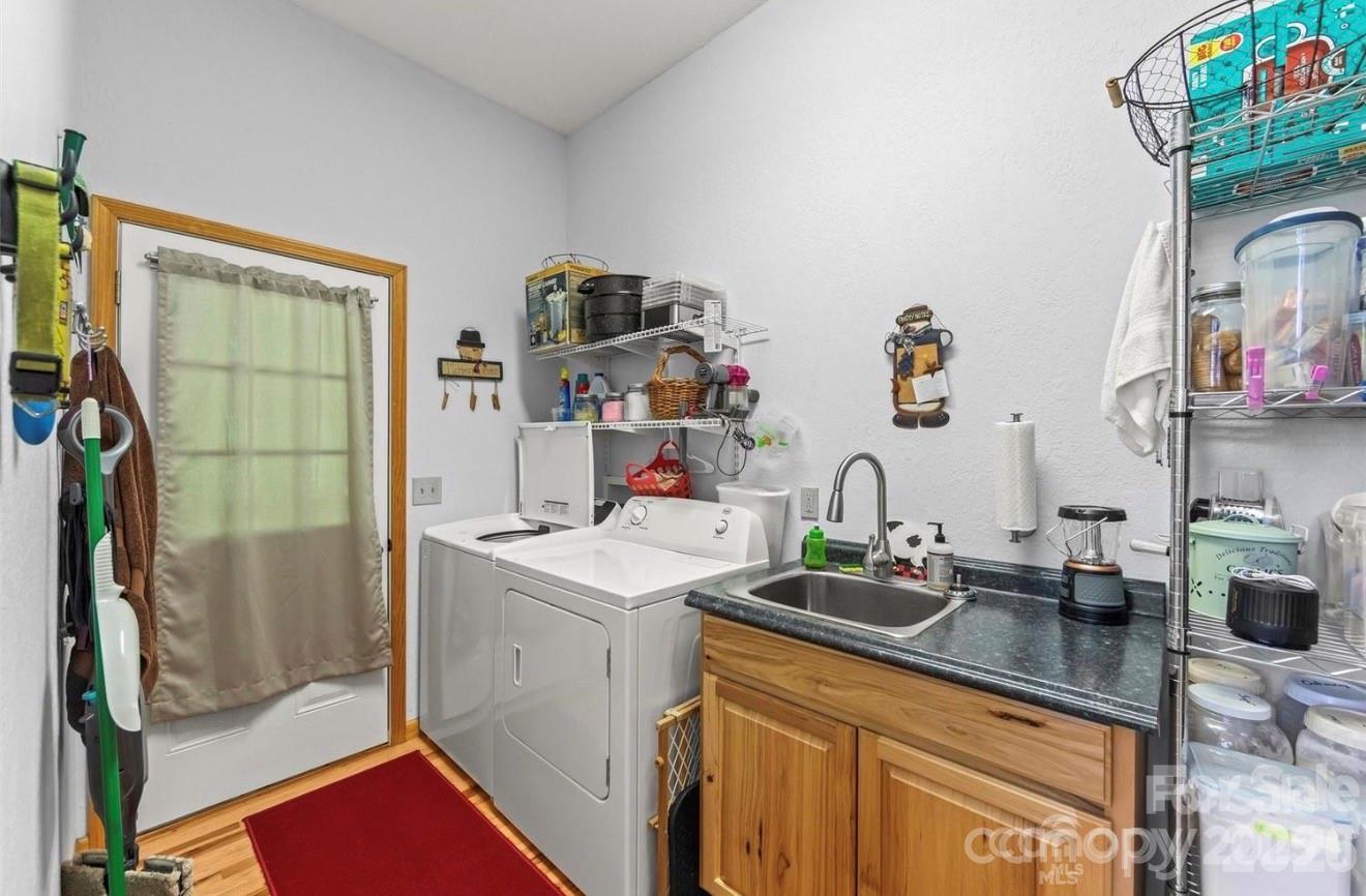 461 N Mallard Cove — Almond