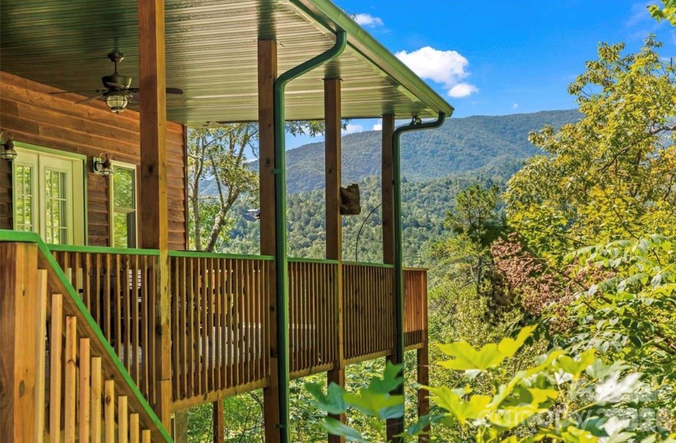 461 N Mallard Cove — Almond