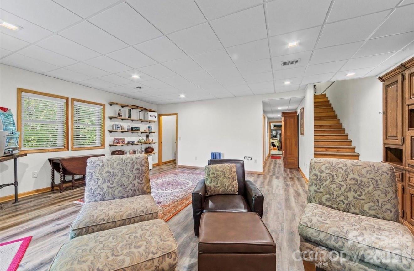 461 N Mallard Cove — Almond
