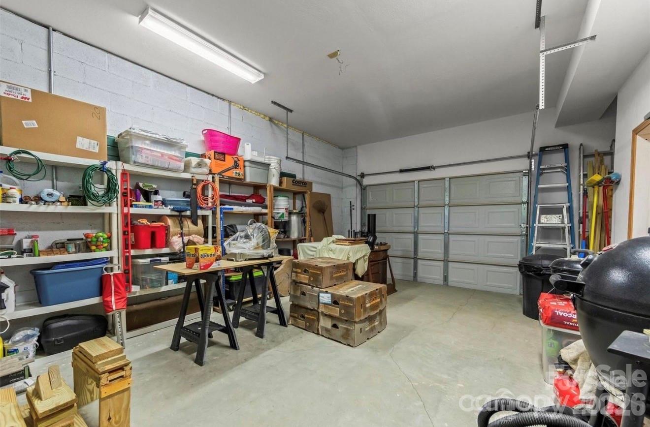 461 N Mallard Cove — Almond