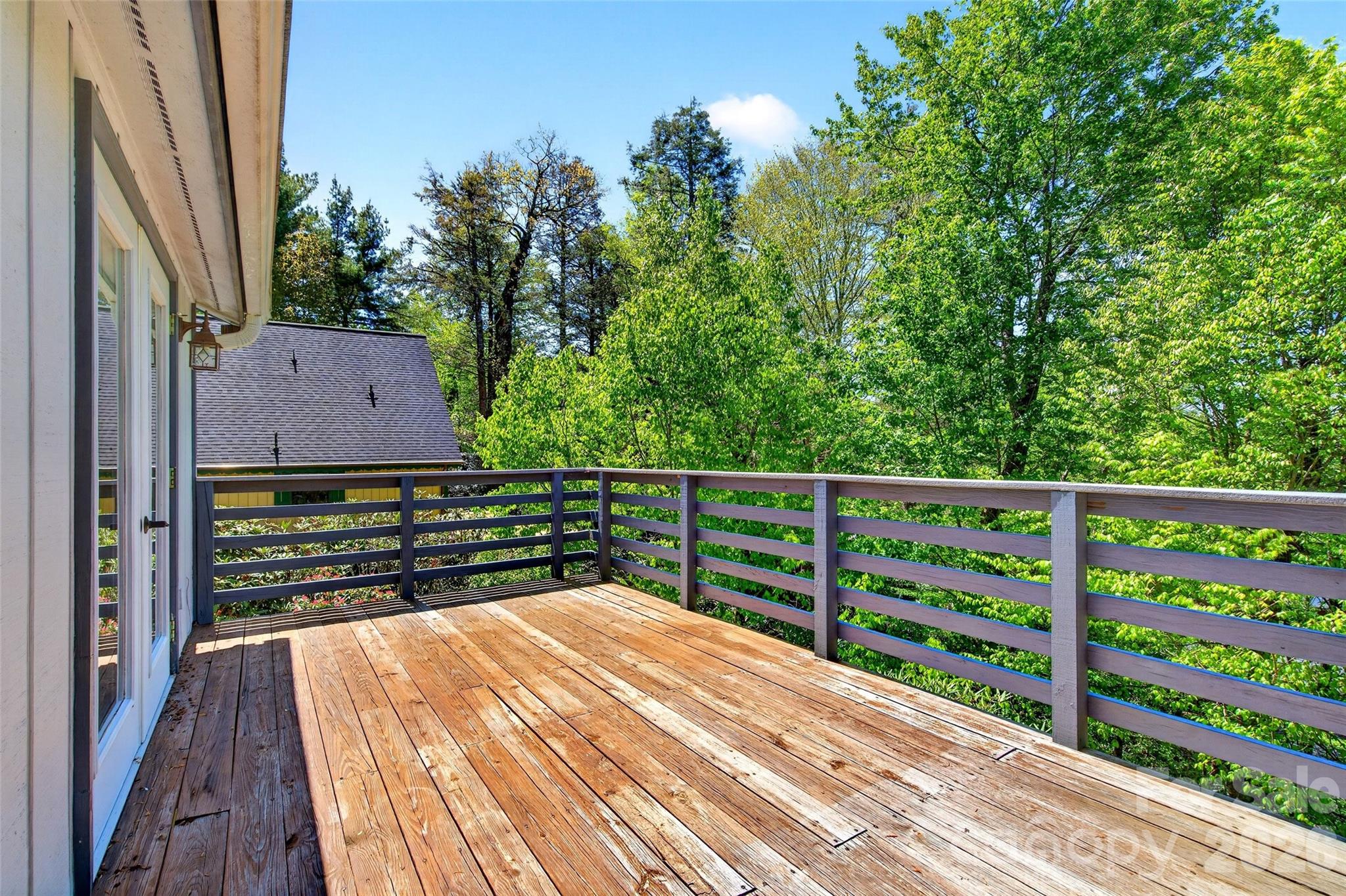 334 Harbor Lake Road — Newland