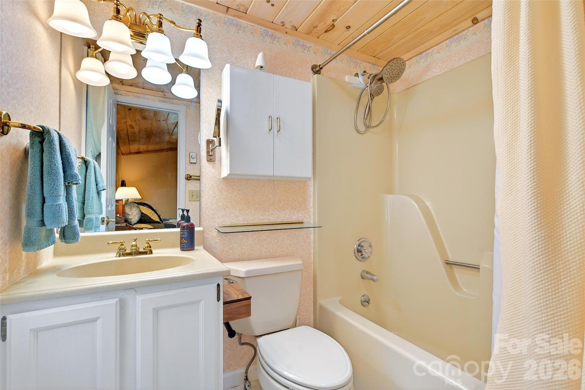 334 Harbor Lake Road — Newland