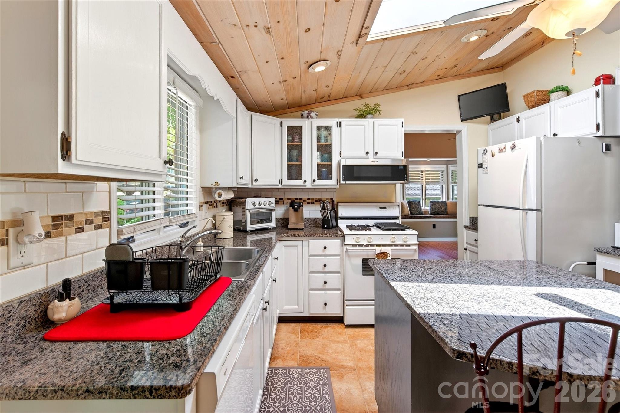 334 Harbor Lake Road — Newland