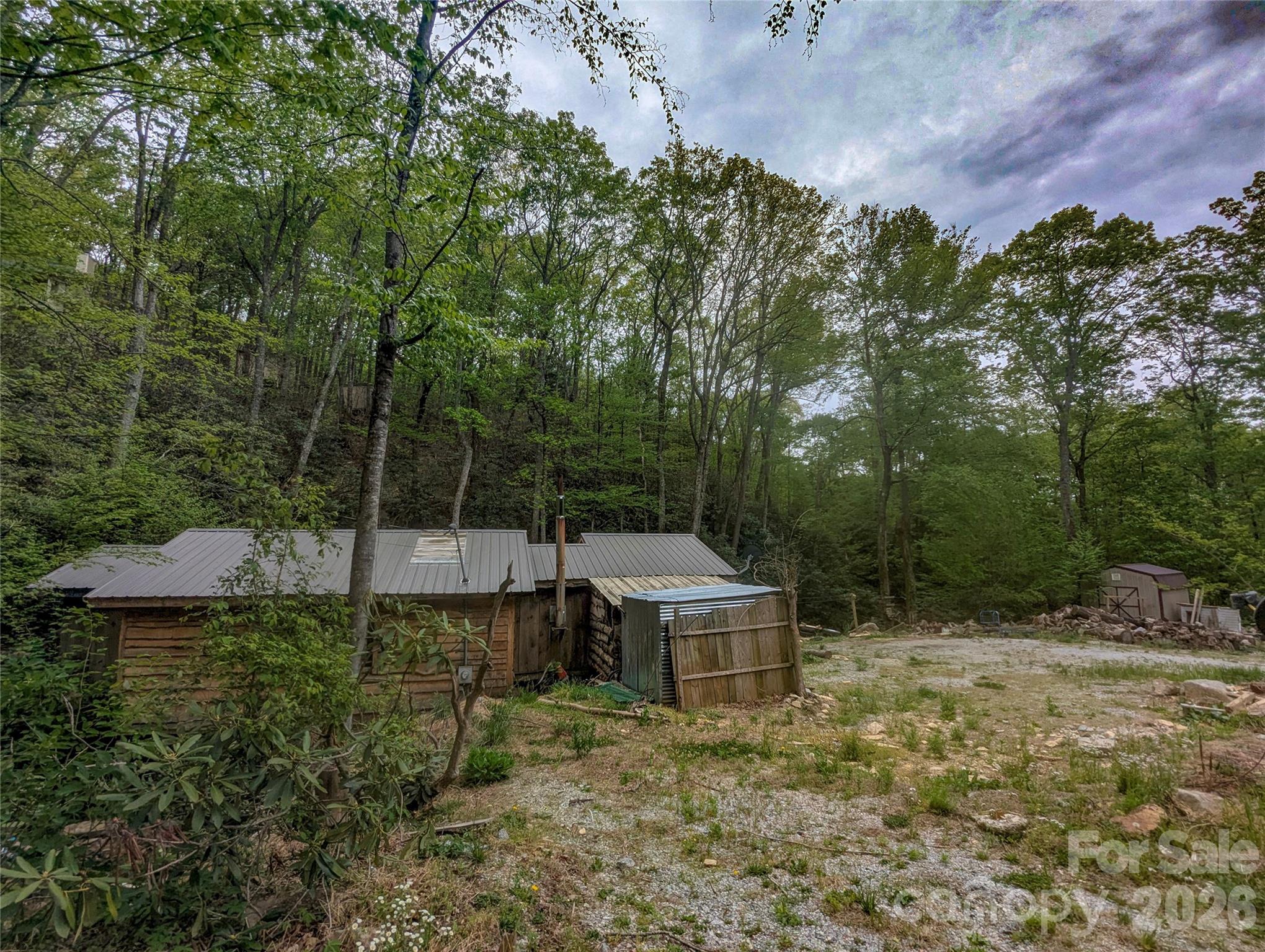 1034 Kyles Creek Road — Hendersonville