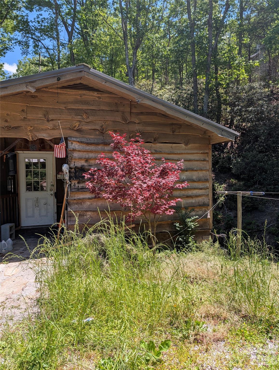 1034 Kyles Creek Road — Hendersonville
